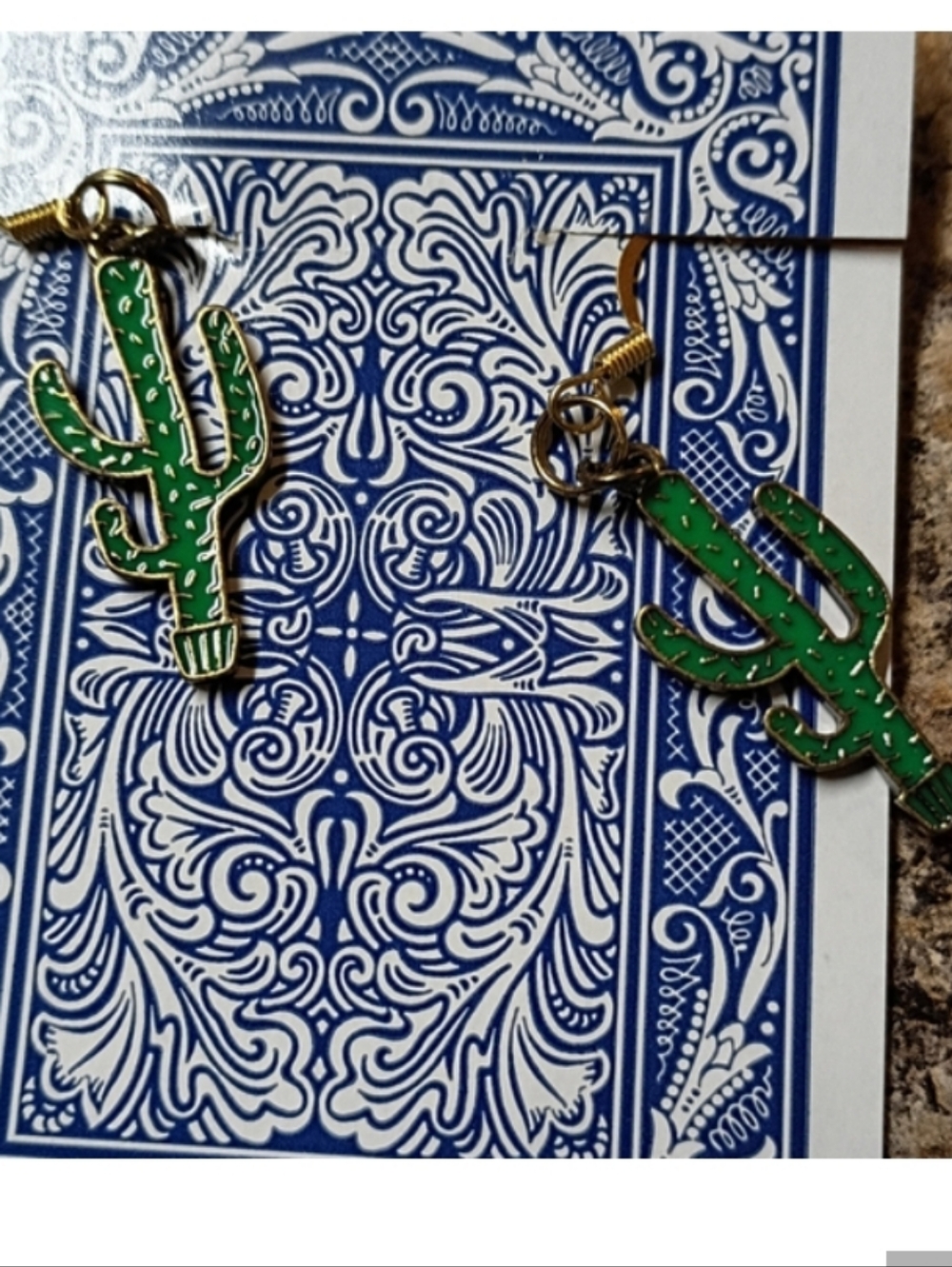 🦄 Green Cactus Earrings